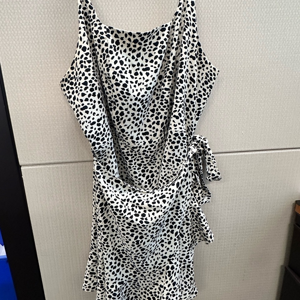 Elegant CHEETAH wrap Dress USED